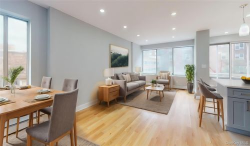 e-67-39 Clyde St, Forest Hills, NY, 11375-4087 | Card Image