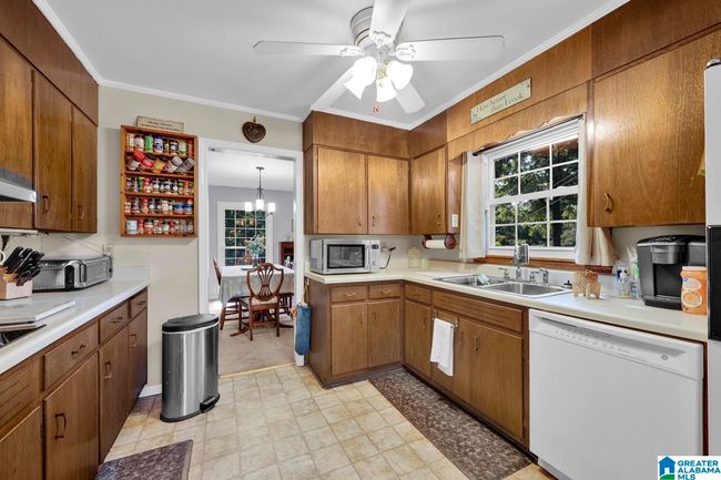 2724 Southview Ter, House other with 3 bedrooms, 2 bathrooms and null parking in VESTAVIA HILLS AL | Image 6
