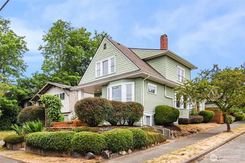 150 27th Avenue, Seattle, WA, 98122 | Card Image