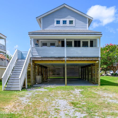 511 New St, Oriental, NC, 28571-5401 | Card Image