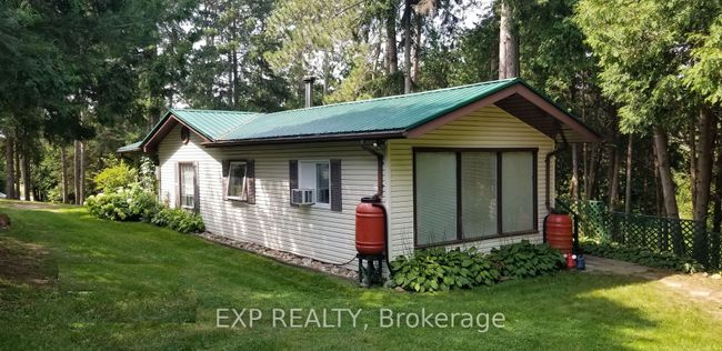 5693 E Townline Rd, House other with 2 bedrooms, 2 bathrooms and 4 parking in Newtonville ON | Image 4