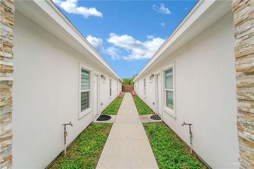 221 Rafael Dr, San Juan, TX, 78589-5248 | Card Image