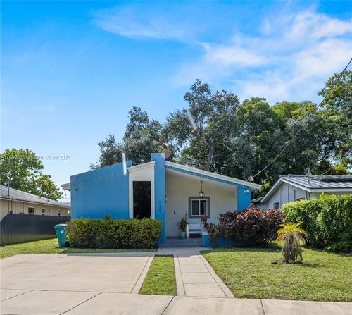 135 Nw 6th Ave, Dania Beach, FL, 33004-2754 | Card Image