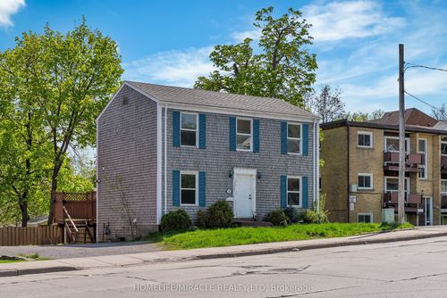 35 Bridge St W, Belleville, ON, K8P1H9 | Card Image