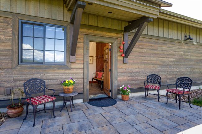 Barn Living Quarters Main Entry 1 | Image 77