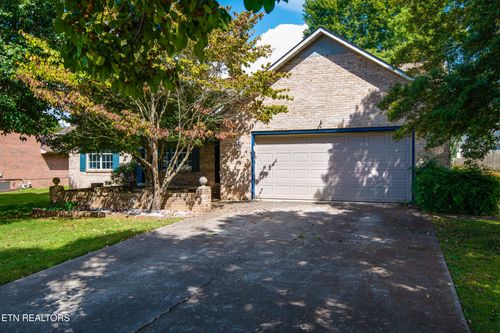 1516 Peabody Dr, Maryville, TN, 37803-2889 | Card Image