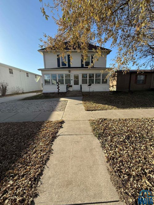 205 Pearl St, Aurelia, IA, 51005-7743 | Card Image