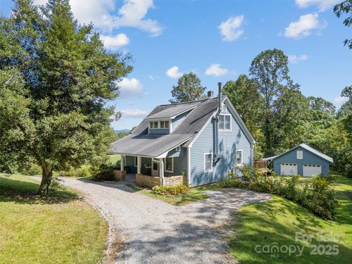 560 Sub Station Rd, Saluda, NC, 28773 | Card Image