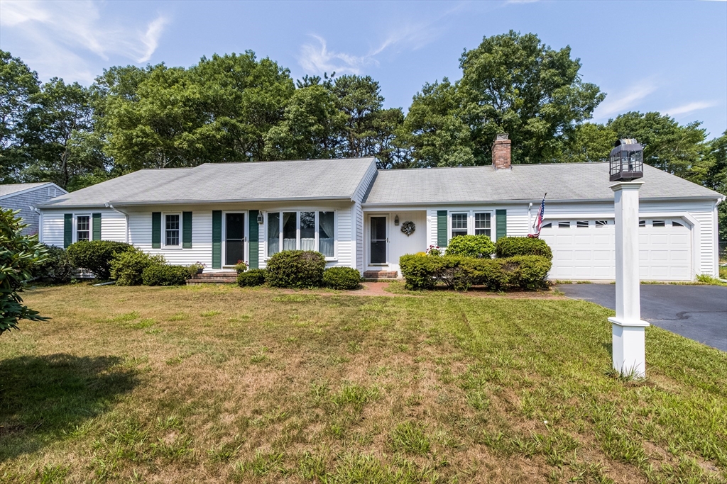 Ansel Howland Rd, Centerville, MA 02632