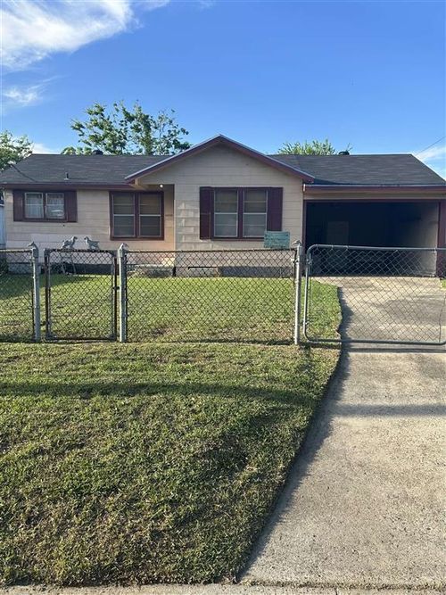 1029 Sycamore St, Lake Charles, LA, 70601-7559 | Card Image