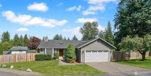 26336 220th Pl Se, Maple Valley, WA, 98038-7425 | Card Image