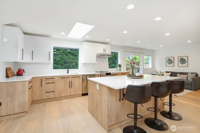 4525 244 Th St Se, House other with 3 bedrooms, 2 bathrooms and 2 parking in Bothell WA | Image 6