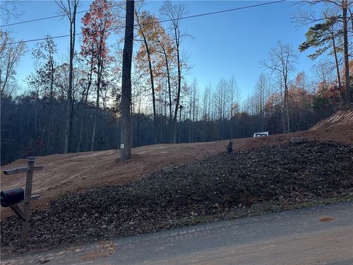 239 Brandywine Dr, Westminster, SC, 29693-6216 | Card Image