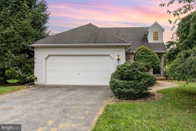 613 Misty Hill Lane, House other with 3 bedrooms, 3 bathrooms and null parking in DALLASTOWN PA | Image 1