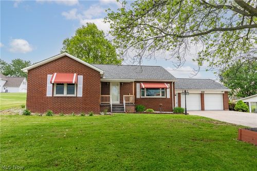 818 Canton Rd Nw, Carrollton, OH, 44615-9478 | Card Image
