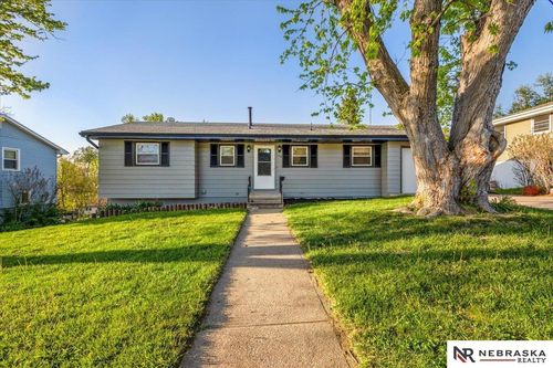 108 Hillside Dr, Bellevue, NE, 68005-3619 | Card Image