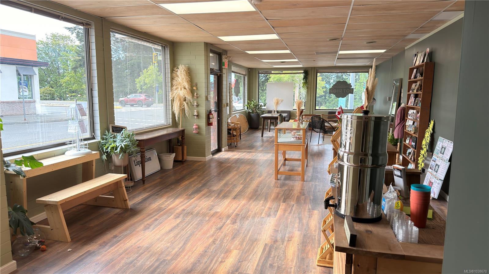 Commercial Lease in Parksville 3