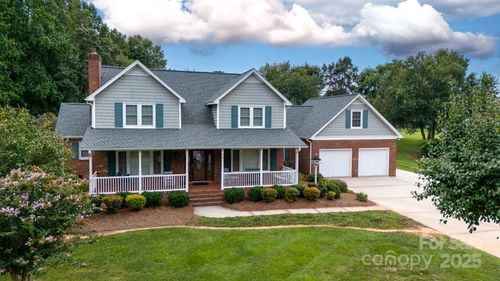 3340 Su San Farms Rd, Gastonia, NC, 28056-1659 | Card Image
