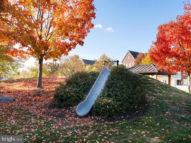 1127 Collina Ln, Townhouse with 3 bedrooms, 4 bathrooms and null parking in MOUNT JOY PA | Image 24