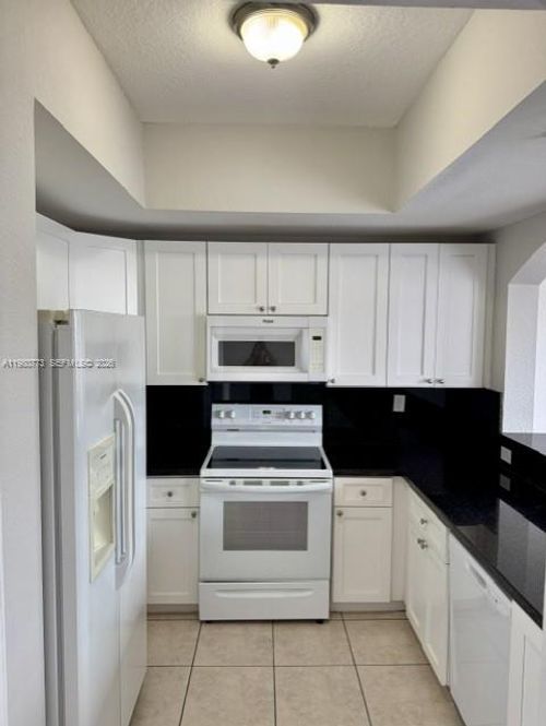 227-8826 W Flagler St, Miami, FL, 33174-2477 | Card Image