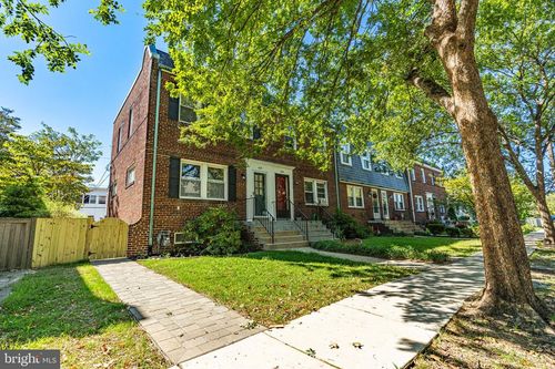 425 E Luray Ave, ALEXANDRIA, VA, 22301-1603 | Card Image