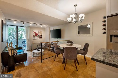217-2201 L St Nw, WASHINGTON, DC, 20037-1410 | Card Image