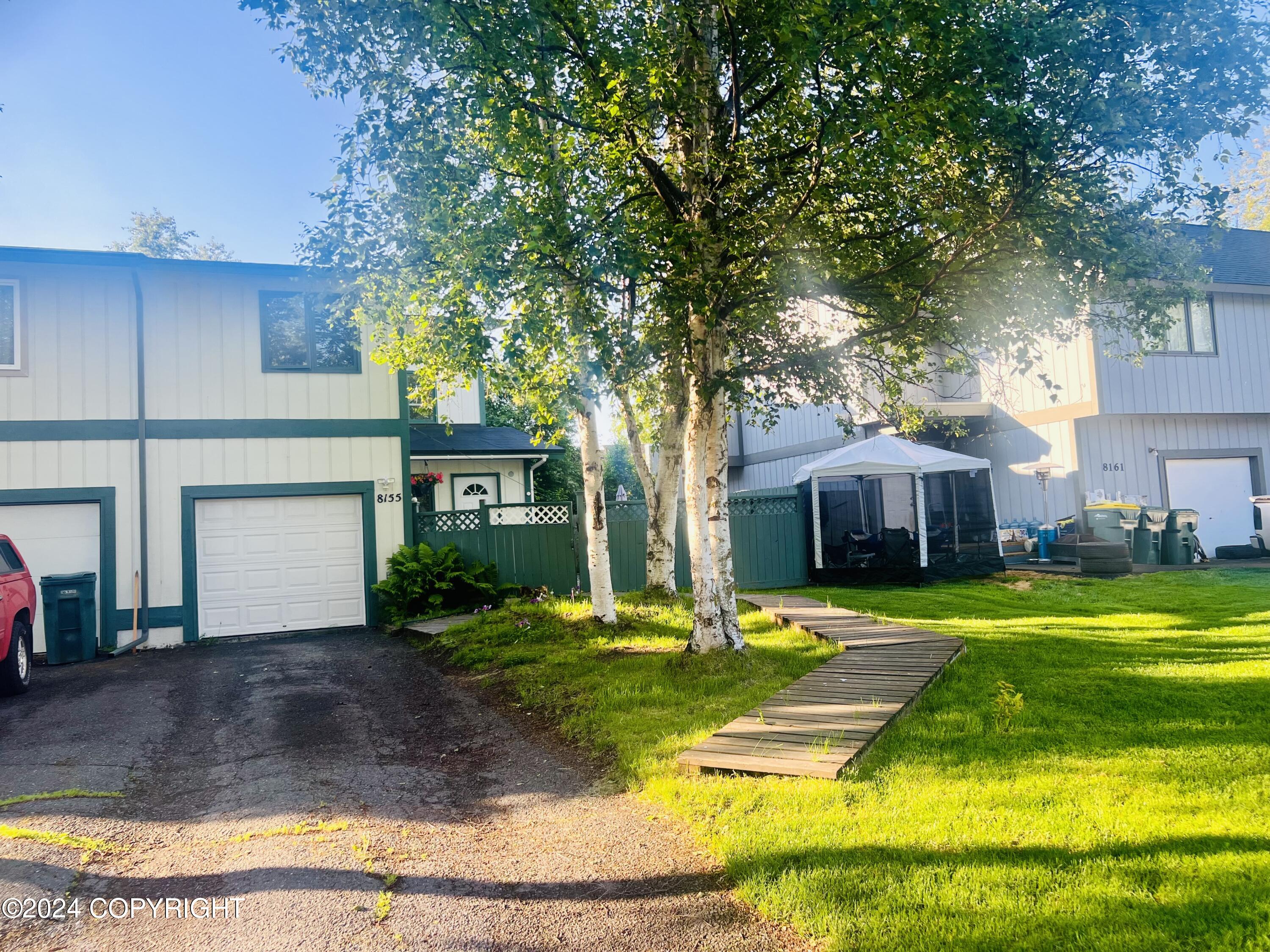 Country Woods Dr, Anchorage, AK 99502