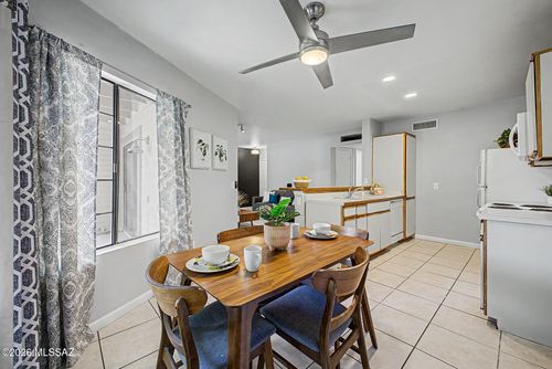 1693 W Wood Bridge Ct, Tucson, AZ, 85746-1301 | Card Image