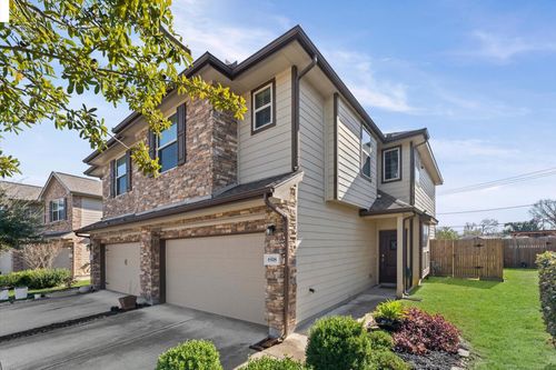 6518 Stoney Creek Dr, Pasadena, TX, 77503-1137 | Card Image