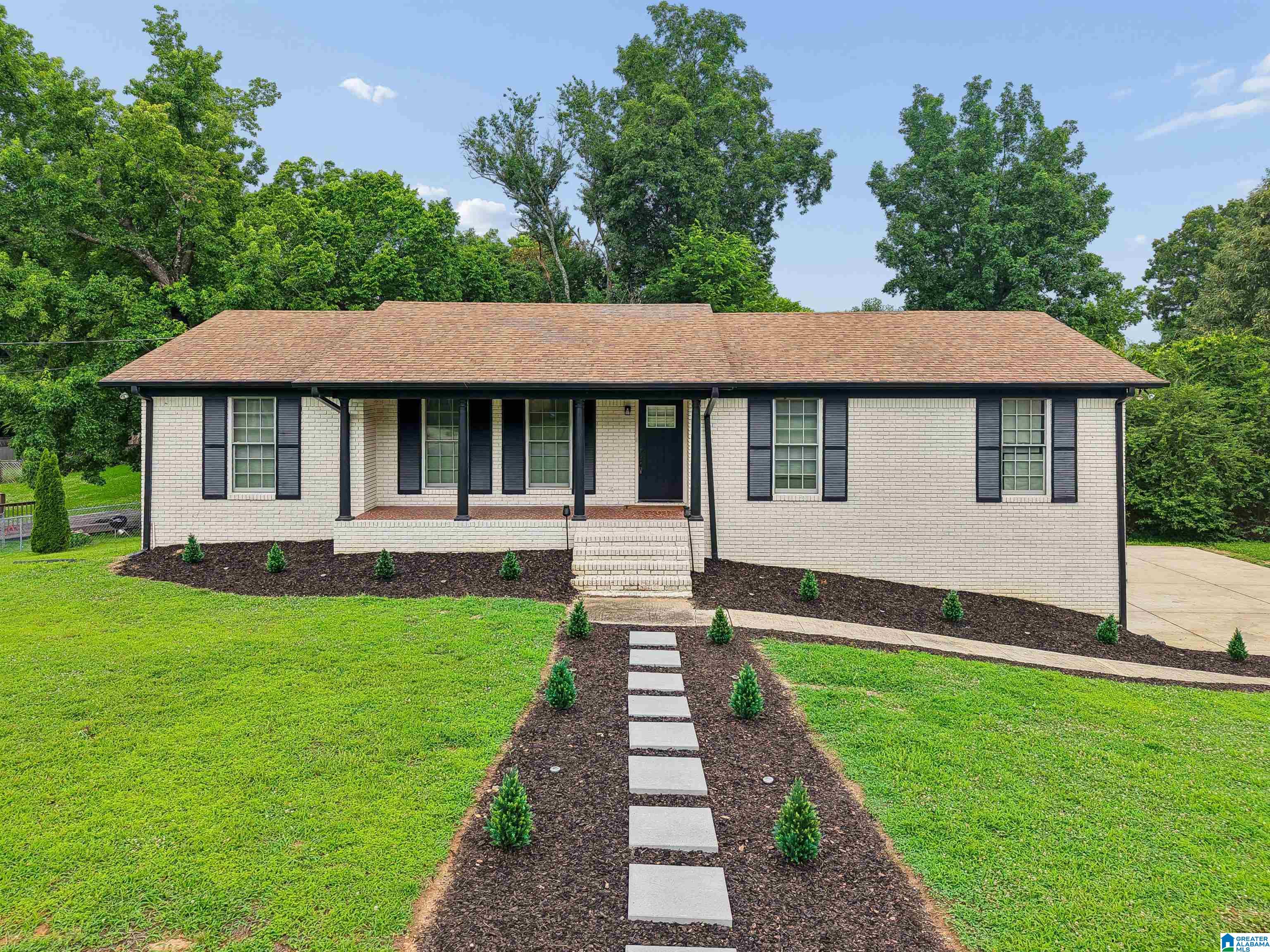 Residential in CENTER POINT 5