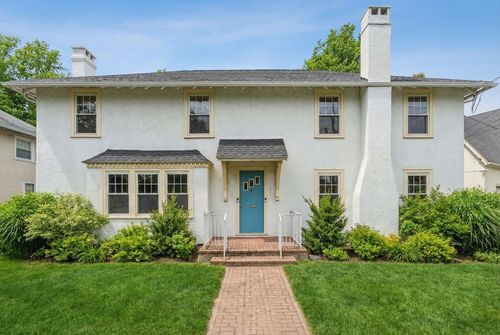 312 Edge Hill Rd, Milton, MA, 02186-5434 | Card Image