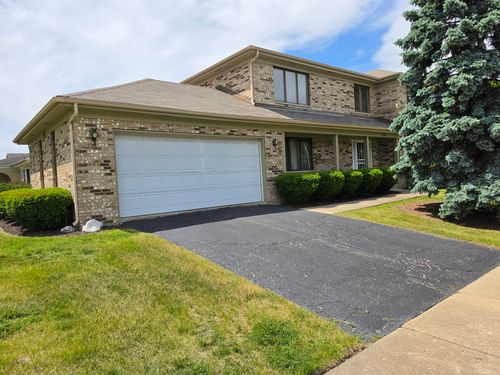 736 Yorkshire Ln, Des Plaines, IL, 60016-7536 | Card Image