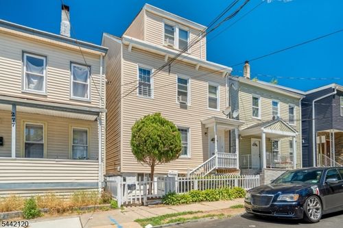 279 N 4th St, Paterson, NJ, 07522-1858 | Card Image