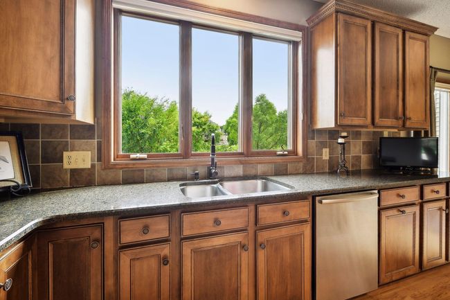8061 Stone Creek Ct, House other with 6 bedrooms, 4 bathrooms and null parking in Minnetrista MN | Image 29