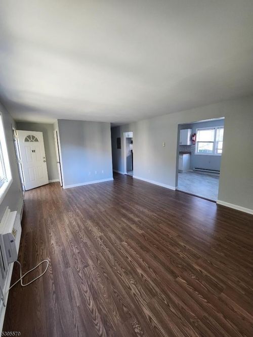 v2-332 Richard Mine Rd, Wharton, NJ, 07885-1827 | Card Image