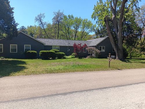 128 North St, Essex, IL, 60935-6193 | Card Image