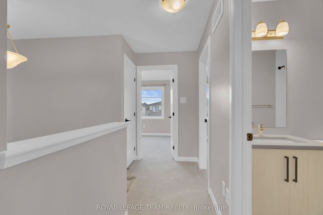 736 Cashmere Terr, House attached with 3 bedrooms, 4 bathrooms and 1 parking in Ottawa ON | Image 24
