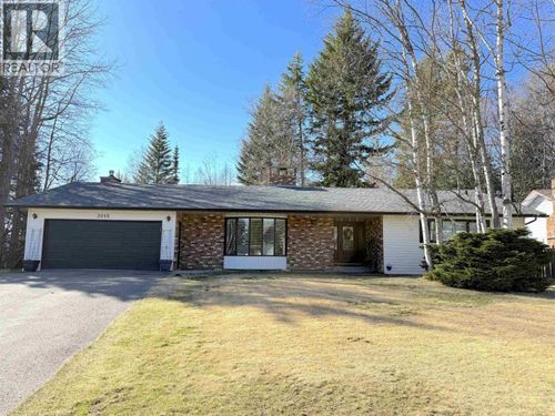 3015 Ridgeview Dr, Prince George, BC, V2K3T5 | Card Image