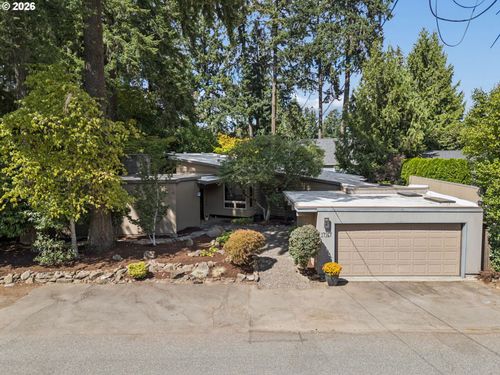 17167 Cedar Rd, Lake Oswego, OR, 97034-5657 | Card Image