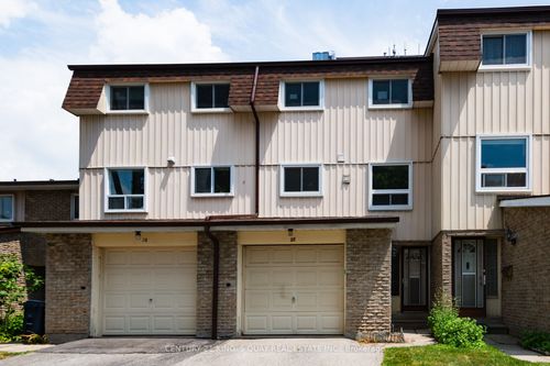 32-44 Chester Le Blvd, Scarborough, ON, M1W2M8 | Card Image