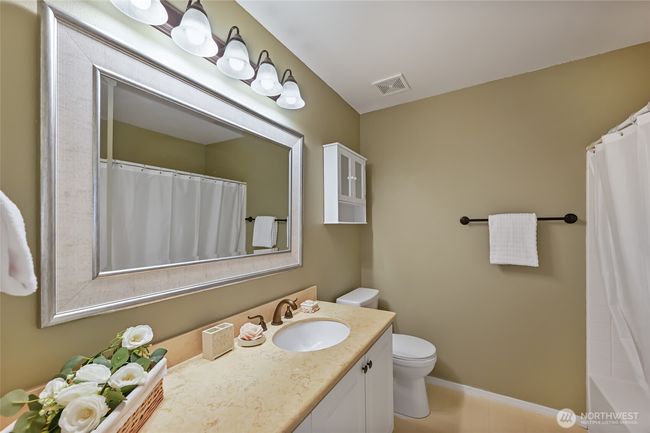 11920 Ne 163 Rd Pl, Townhouse with 2 bedrooms, 3 bathrooms and null parking in Bothell WA | Image 18