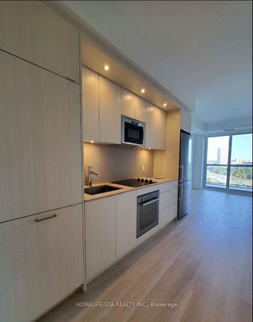 1005-30 Inn On The Park Dr, Toronto, ON, M3C0P7 | Card Image