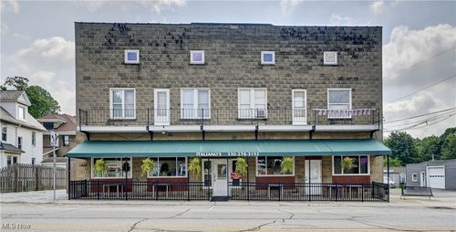 10714 Main St, Mantua, OH, 44255-8952 | Card Image