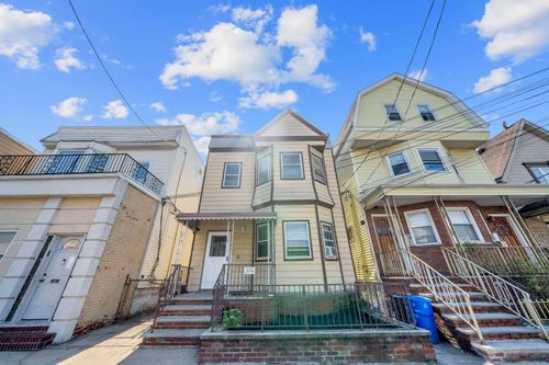 374 Avenue C, Bayonne, NJ, 07002-1412 | Card Image