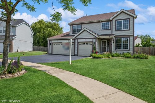 955 Roxbury Ct, Round Lake Beach, IL, 60073-5639 | Card Image