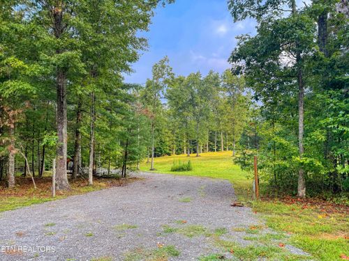 222 Blazing Saddle Dr, Jamestown, TN, 38556 | Card Image