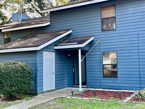 8 Battery Ln, Beaufort, SC, 29902-6943 | Card Image