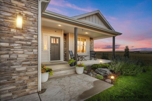 8511 Misty Mountain Rd, Cheyenne, WY, 82009-7539 | Card Image