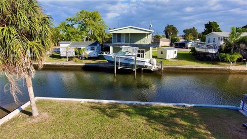 6731 Curlew Ln, Hudson, FL, 34667-1676 | Card Image