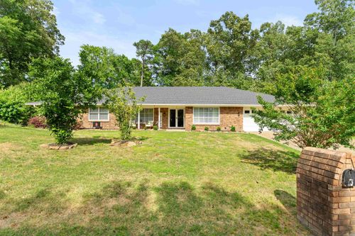 9 Leeward Ct, Maumelle, AR, 72113-7011 | Card Image